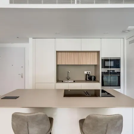 Ultimate - Jade Tower - Perfect Location Daire *